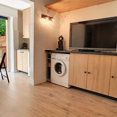 Studio Close To Agosta Beach 公寓 *